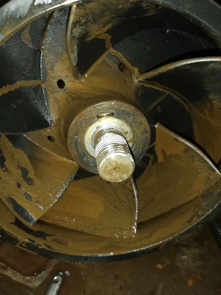 Замена уплотнения насоса NB 150-400/343